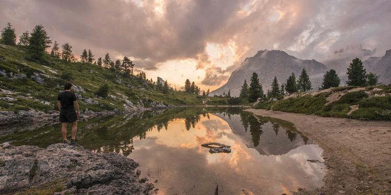 母婴用品选购全攻略：从优质产品到专业育儿服务的智慧育儿之道